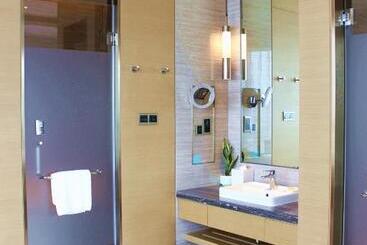 Fliport Wutong Hotel Free Welcome Fruit & Near Exhibition Center