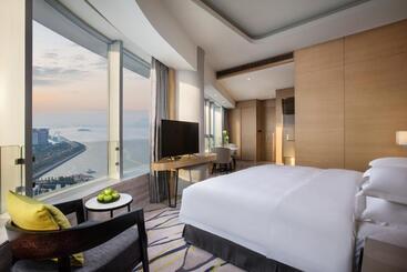 Fliport Wutong Hotel Free Welcome Fruit & Near Exhibition Center