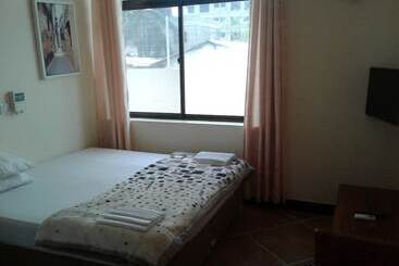 New Fq Motel