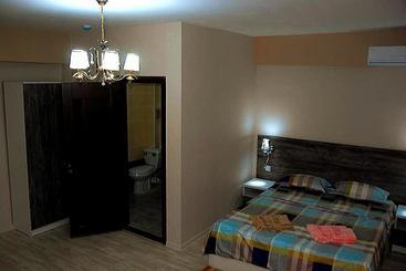 Sakho Hotel Hostel