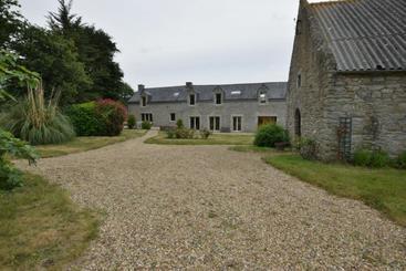 住宿加早餐  Domaine Uraveni