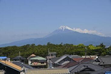 هتل Kkr Numazu Hamayu