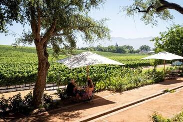 هتل Laborie Estate