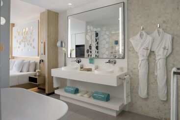 هتل Royal Hideaway Corales Beach   Adults Only