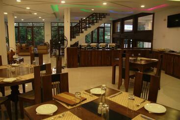 هتل Sanu Lagoon Resort & Spa