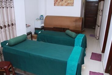 هتل Sanu Lagoon Resort & Spa