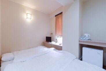 هتل Tabist Sasebo Palace