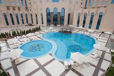 هتل Tolip Golden Plaza