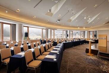 Lotte Arai Resort