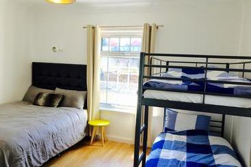 O Hostel