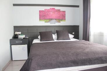 تختخواب و صبحانه Asus Palmiye Otel