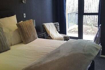 Heta Bed And Breakfast