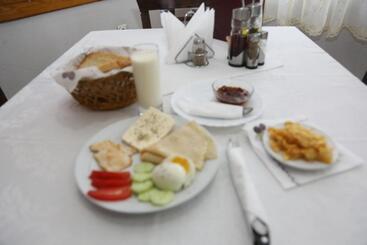 هتل Villa Kabashi