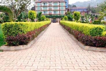 هتل Nican Resort