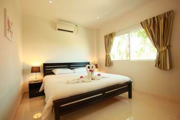 Bang Sarey Nordic Resort