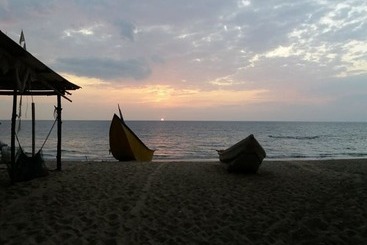استراحتگاه Cfun Cottages