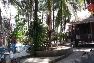 استراحتگاه Cfun Cottages