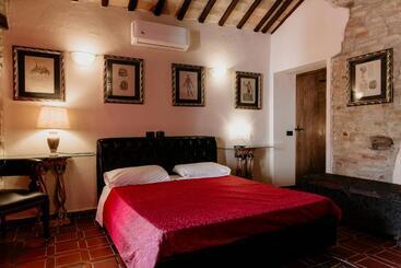 استراحتگاه Convento Di San Martino In Crocicchio