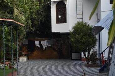 Athi Resorts