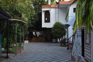 Athi Resorts