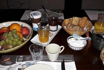 تختخواب و صبحانه Chalet Solneige