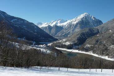 تختخواب و صبحانه Chalet Solneige