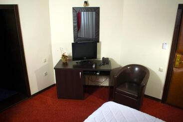 تختخواب و صبحانه Vila Prica
