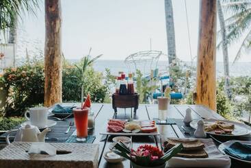 هتل Aloka Bahari Villas
