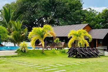 هتل Bay Beach