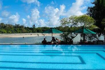 هتل Bay Beach