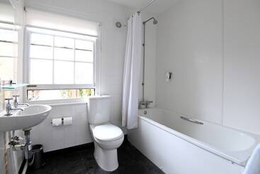 هتل Original White Hart, Ringwood By Marston's Inns