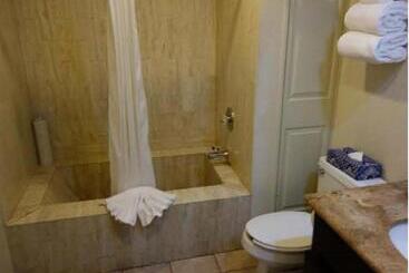 هتل Suites At Vdp Cabo San Lucas Beach Resort And Spa