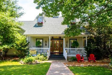 Inn At Harbour Ridge B&b