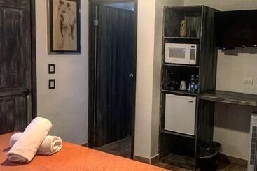 هتل Doña Carlota