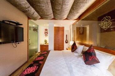 هتل Lijiang Bairui Vacation