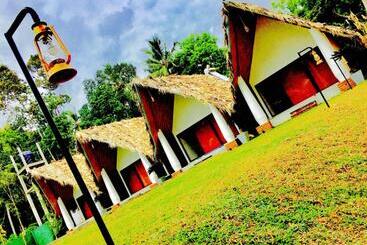 Airport Resort
