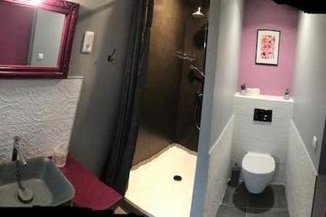 تختخواب و صبحانه Maison D Hôtes "l Atelier"