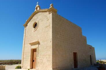 تختخواب و صبحانه Mood Farmhouse Mythology