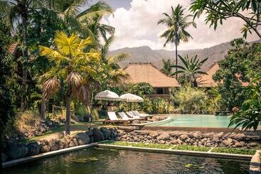 Desa Saya Eco Luxury Resort & Spa