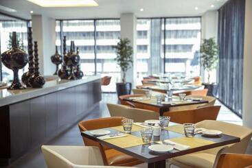 Hotel Centro Waha By Rotana