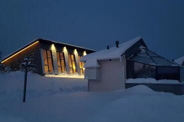 هتل Santa S Igloos Arctic Circle