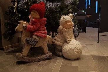 هتل Santa S Igloos Arctic Circle