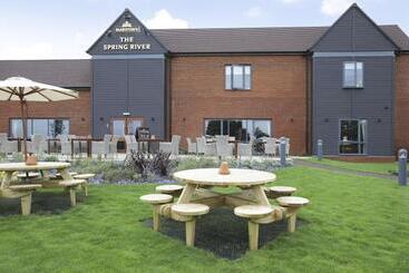 فندق Spring River Ebbsfleet By Marston's Inns