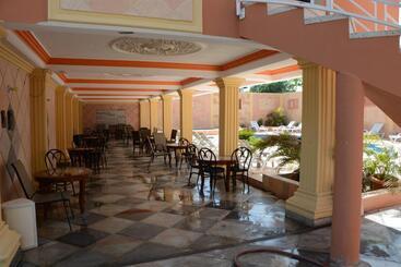 هتل Tabarre 's Palace