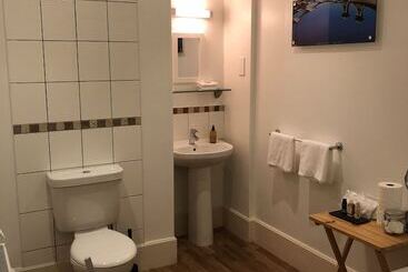 The Bowmore House Bed And Breakfast