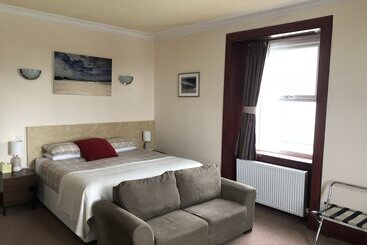 The Bowmore House Bed And Breakfast