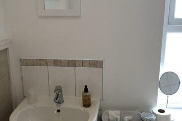 The Bowmore House Bed And Breakfast