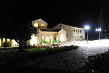 تختخواب و صبحانه Postiglione Country House