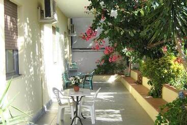 تختخواب و صبحانه Villa Miriam