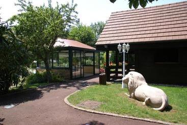 Domaine De Chalétang